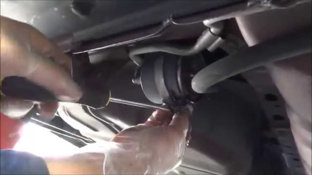 2000 2007 Ford Taurus Replacing Fuel Filter YouTube