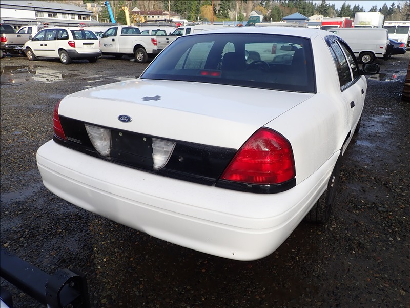 2008 FORD CROWN VIC KENMORE HEAVY EQUIPMENT CONTRACTORS EQUIPMENT 