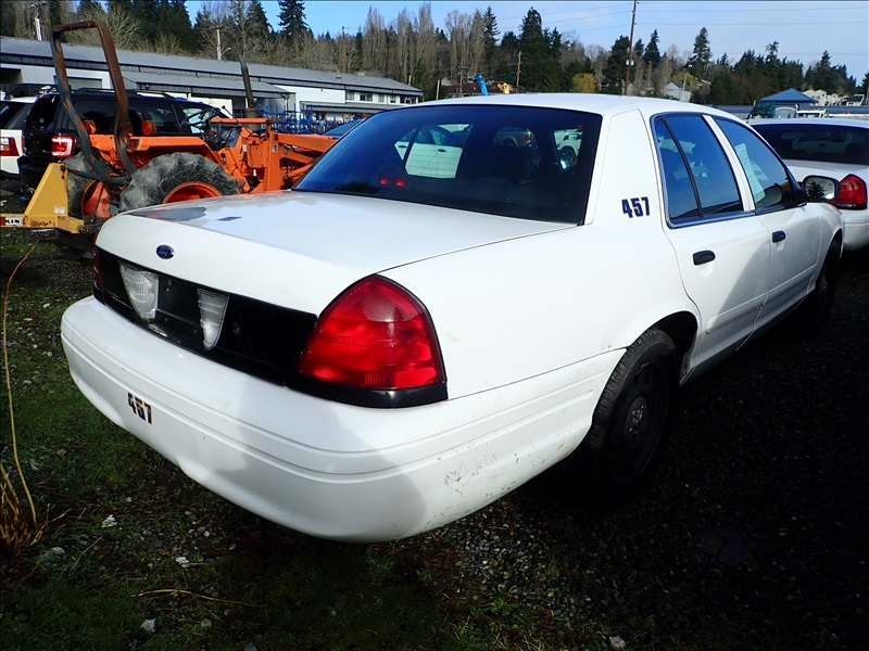 2008 FORD CROWN VIC KENMORE HEAVY EQUIPMENT CONTRACTORS EQUIPMENT 